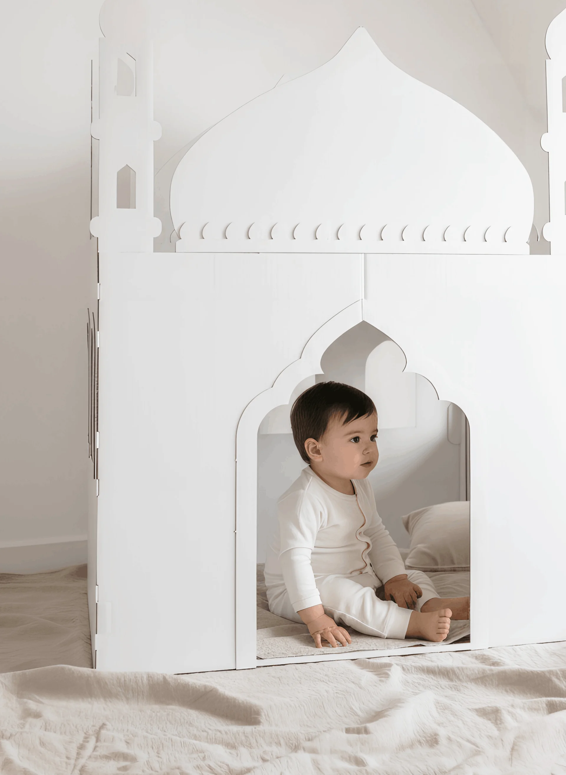 mon petit palais avec un enfant dedans mon petit palais avec un enfant dedans